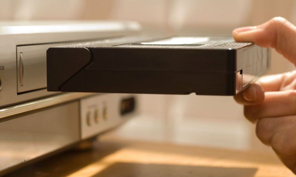 VCR vs VHS: What Is the Difference Between VHS and VCR? – Simple Author Box