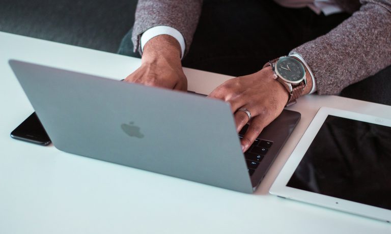 Helpful Presentation Makers That Power Winning Pitches & Proposals