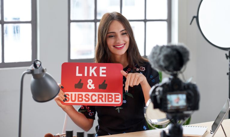 Examples from Top Creators Hook on YouTube